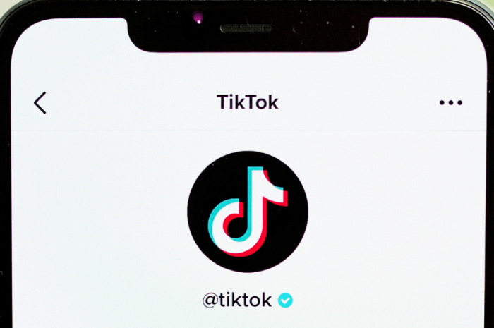 How To Write TikTok Ad Copy That Converts